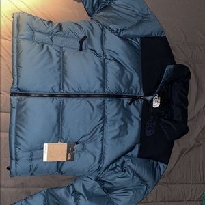 Brand new North Face Jacket MEDIUM